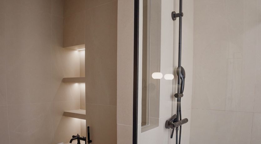 Photo of Eiffel Glimpse