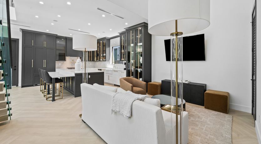 Photo of Balmy Residence