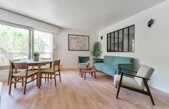 Peaceful Nest Holiday Home