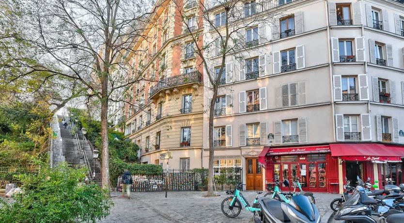 Photo of Steps to Sacré-Coeur