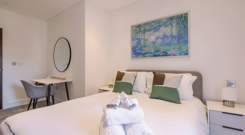 Photo of East London Skies