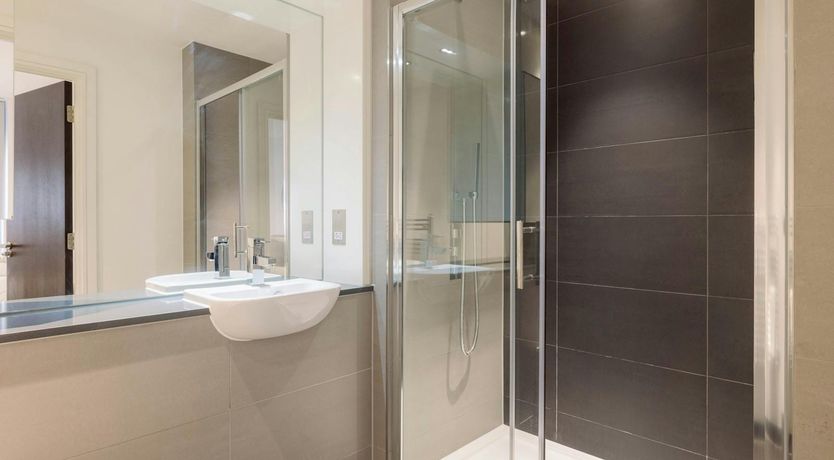 Photo of East London Skies