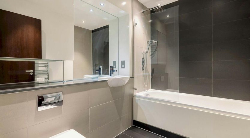 Photo of East London Skies