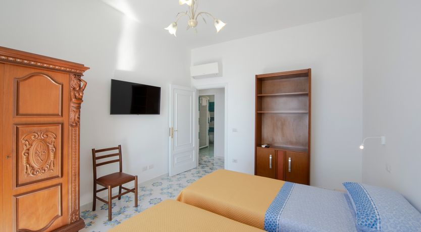 Photo of Citrus & Crimson