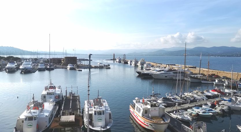 Photo of The Riviera Breeze