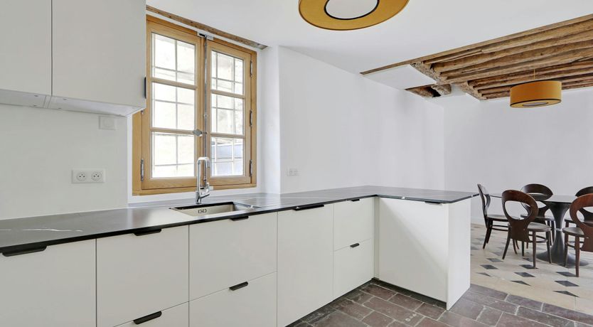 Photo of A Parisian Story