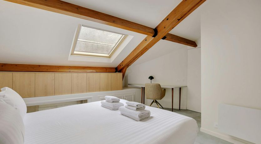 Photo of Avenue Treasure