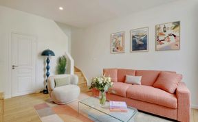 Photo of Avenue Treasure