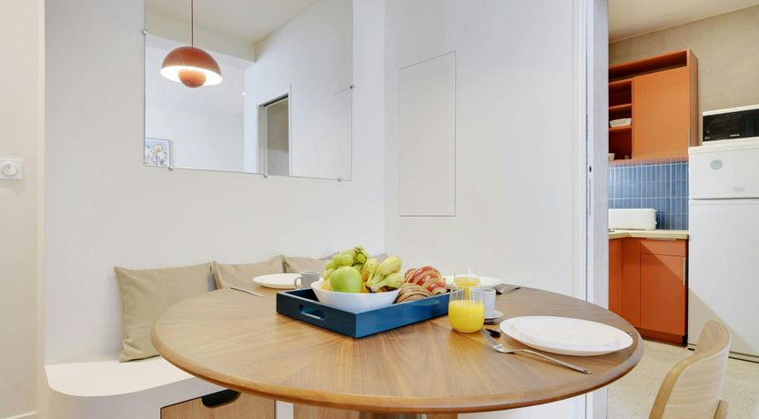 Photo of Avenue Treasure