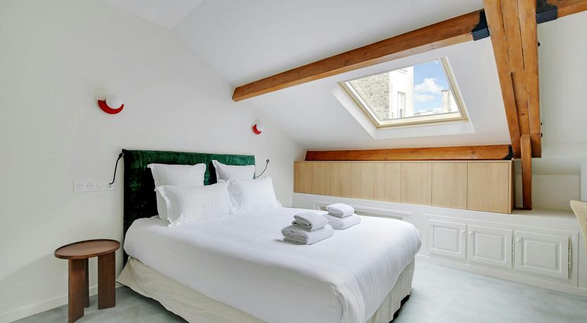 Photo of Avenue Treasure