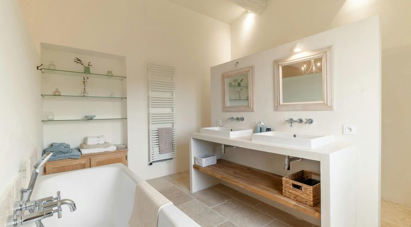 Photo of Little Luberon