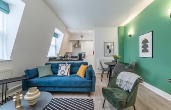 Tower Bridge Belle Holiday Home