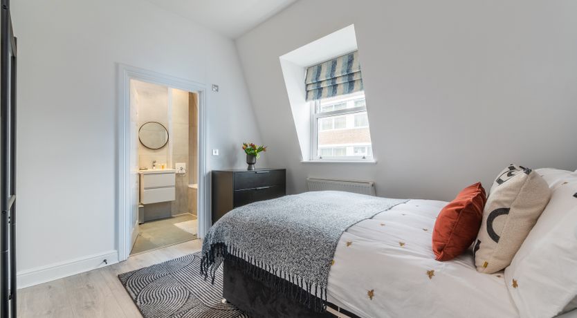 Photo of Tower Bridge Belle