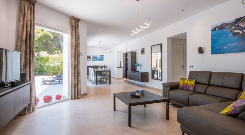 Photo of Spanish Sentiment