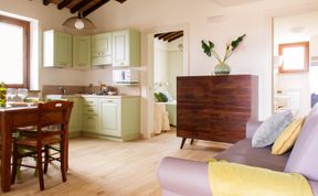 Photo of Estate Embrace