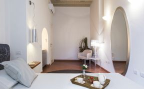 Photo of Noble Florals