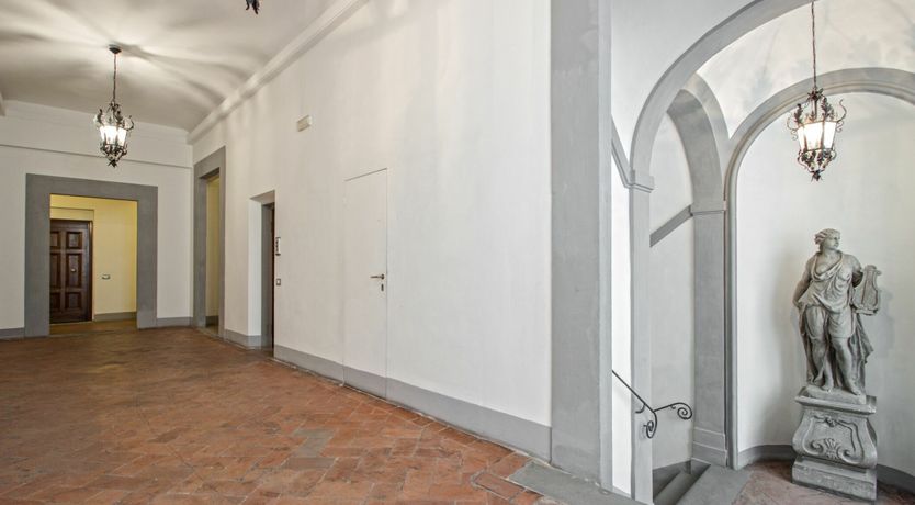 Photo of Noble Florals