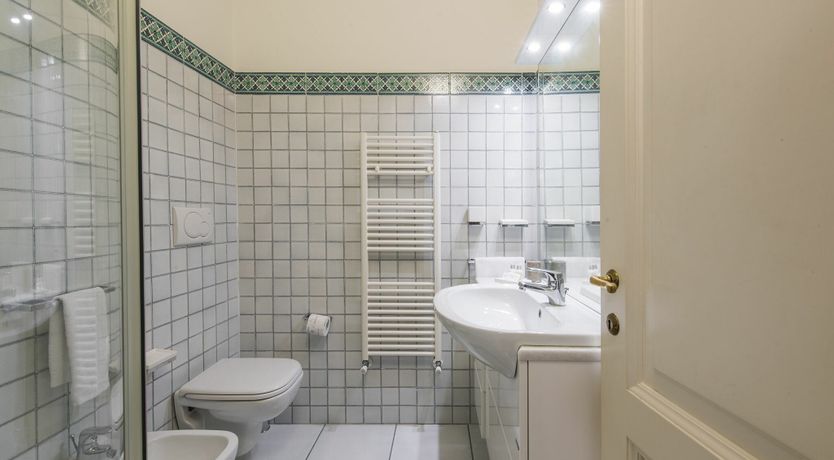 Photo of Noble Florals