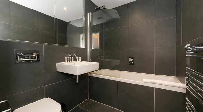 Photo of Farringdon Flight