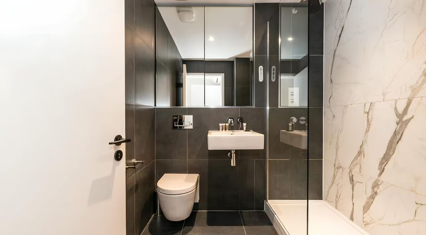 Photo of Farringdon Flight