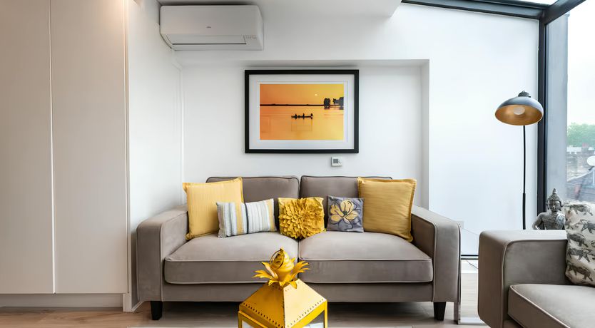 Photo of Farringdon Flight