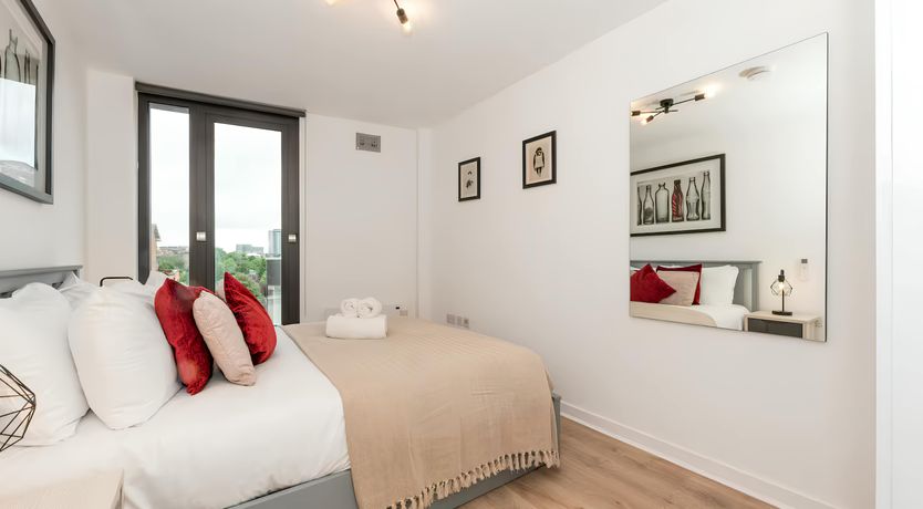 Photo of Farringdon Flight