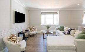 Photo of The Ivy & Lace