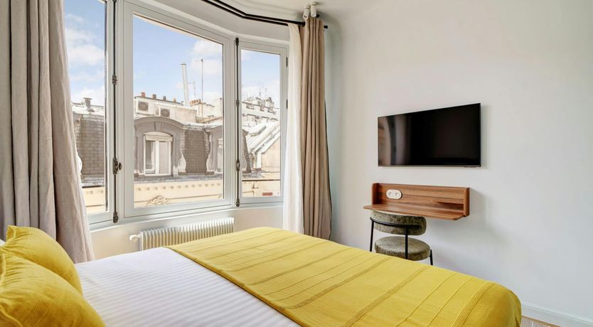 Photo of Coral & Moss