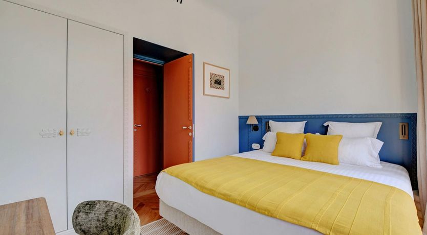 Photo of Coral & Moss