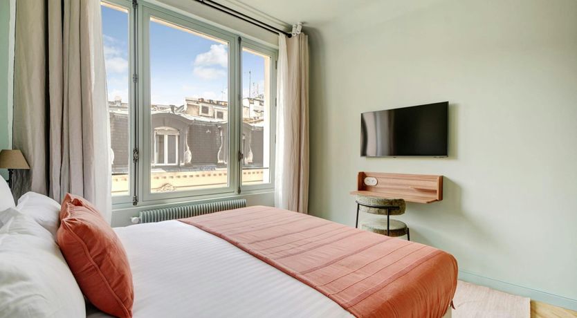 Photo of Coral & Moss