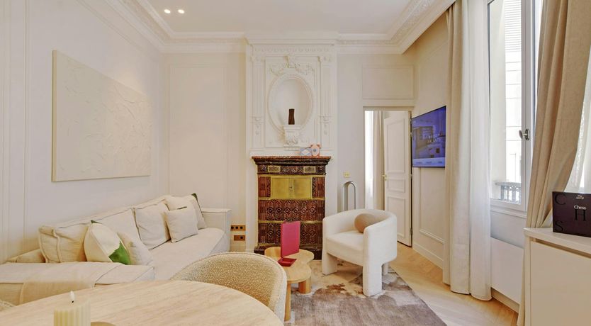 Photo of Elegant Views