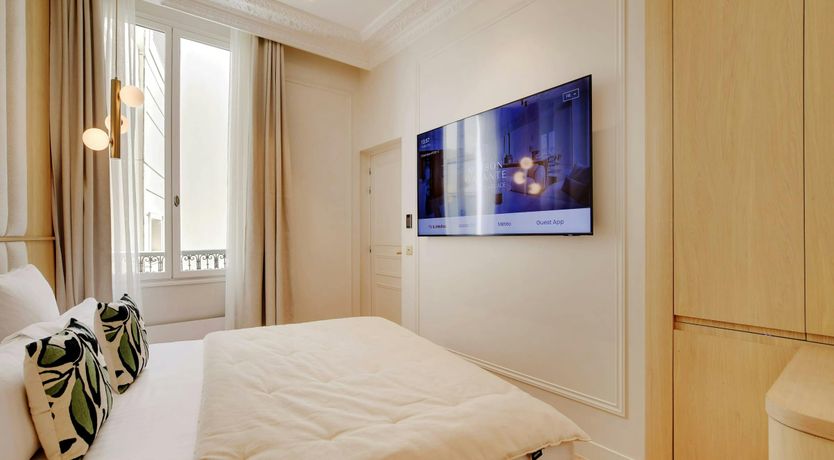 Photo of Elegant Views