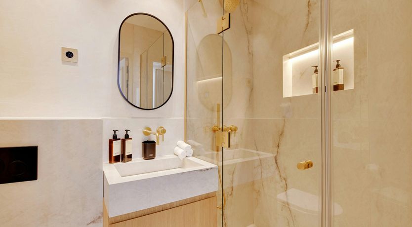 Photo of Elegant Views