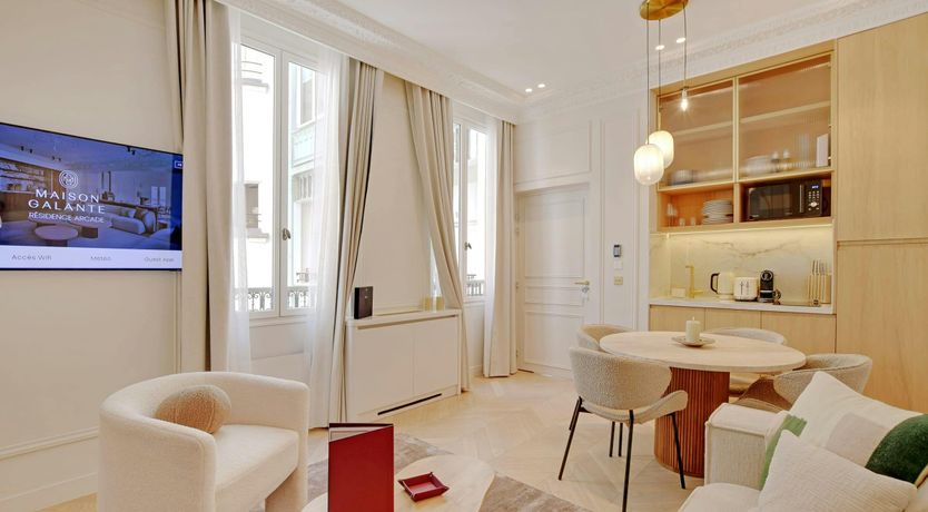 Photo of Elegant Views