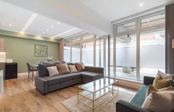 Made For Us Holiday Home