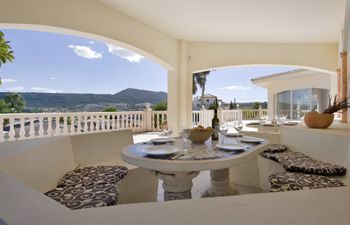 A Twist of Time Holiday Home