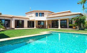 Photo of Views Of The Elephant