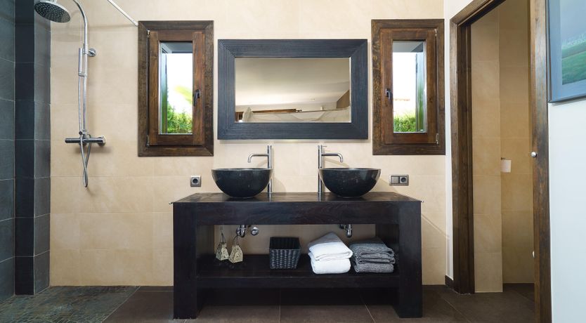 Photo of Views Of The Elephant