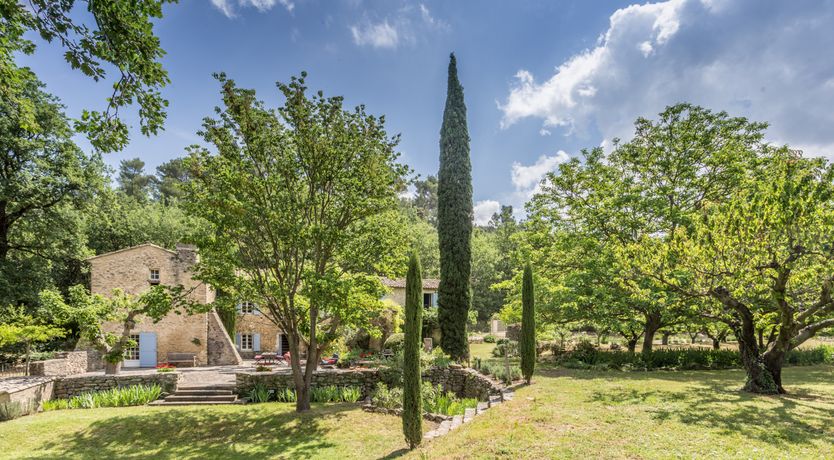 Photo of Champagne & Roses