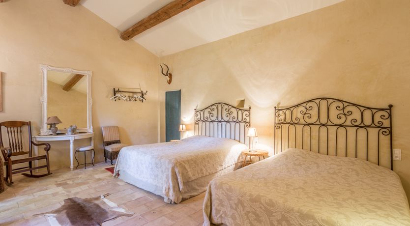 Photo of Champagne & Roses