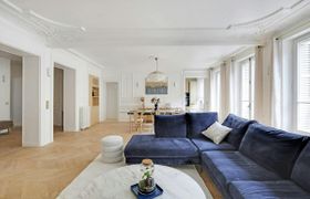 Photo of left-bank-elegance