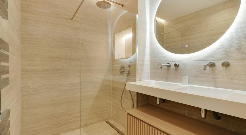 Photo of Left Bank Elegance