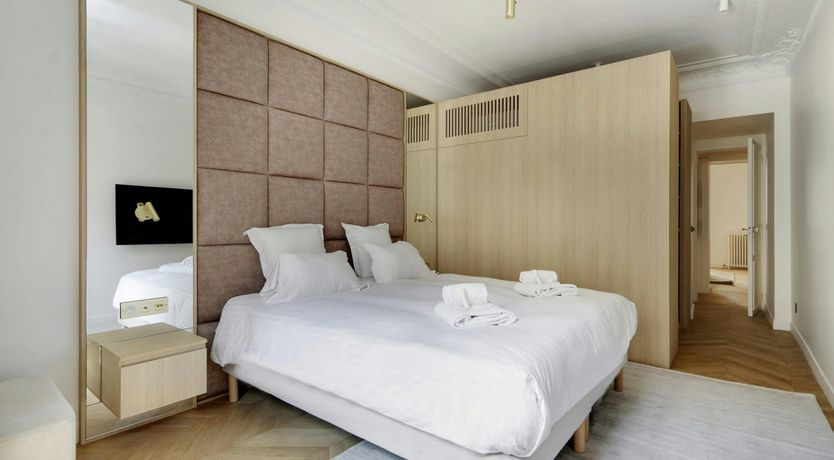 Photo of Left Bank Elegance