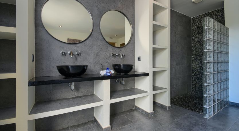 Photo of Sunshine & Salty Waters