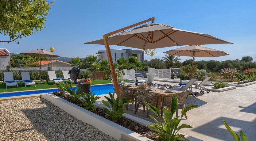 Photo of The Chasing Star