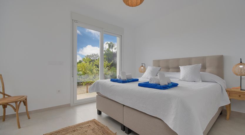 Photo of The Chasing Star