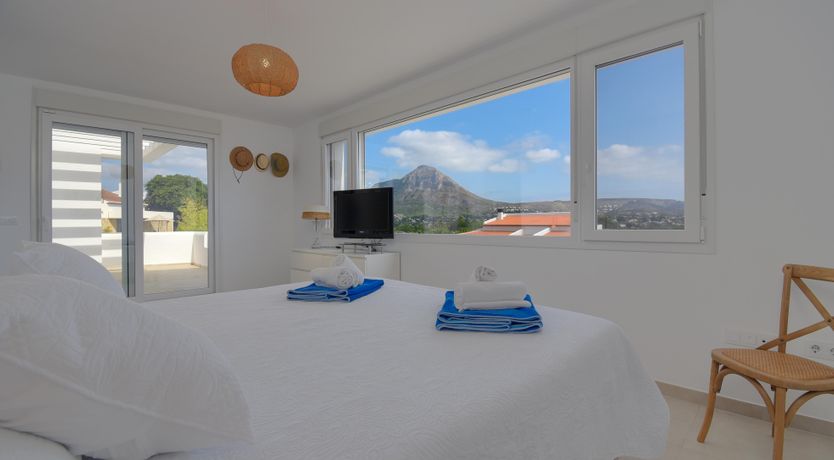 Photo of The Chasing Star