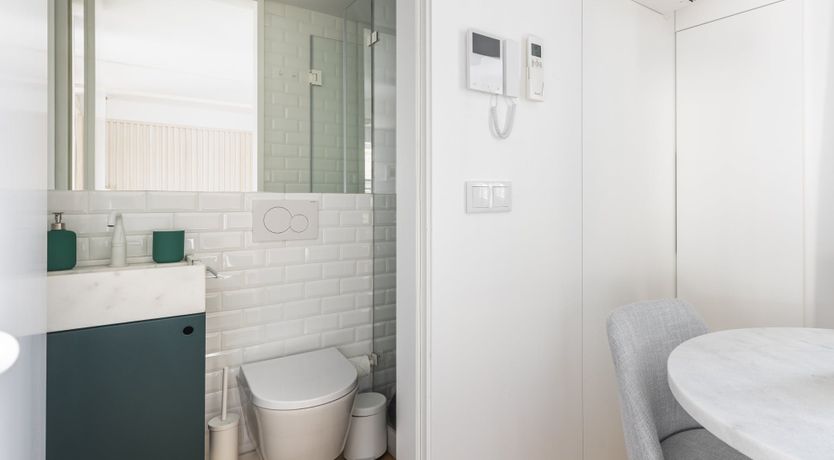 Photo of Basil Alley