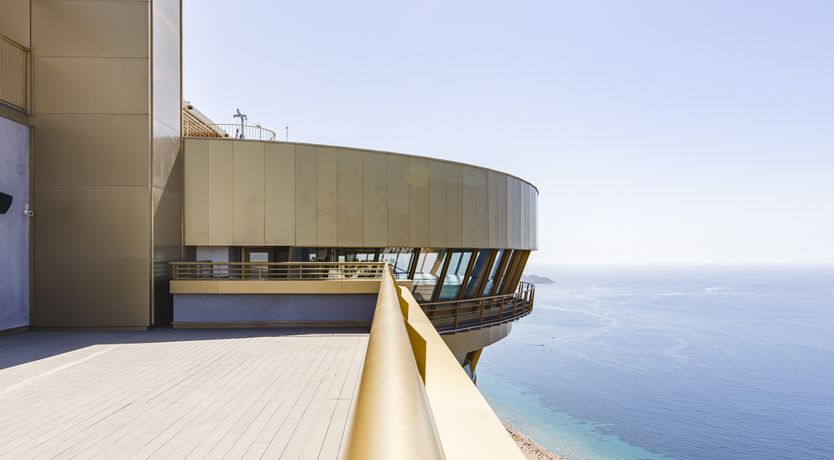 Photo of The Blue Diamond