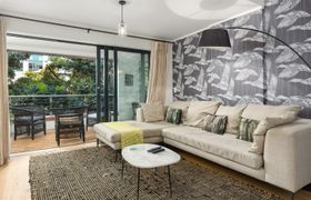 Photo of reminiscent-of-a-rainforest